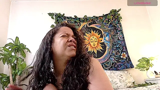 Snapshot of Amanda_sweet chatting on May 5, 2026, 1:14 pm Amanda sweet online show from May 5, 2026, 1:14 pm