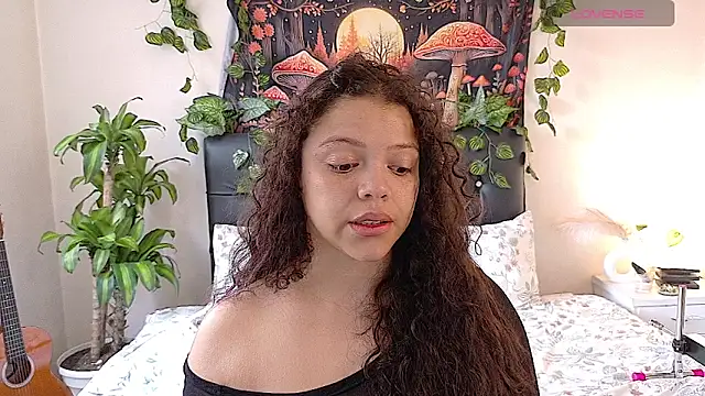 Snapshot of Amanda_sweet chatting on April 8, 2026, 2:18 pm Amanda sweet online show from April 8, 2026, 2:18 pm