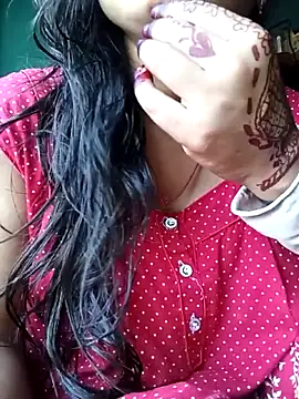 Desi couple305 online show from September 26, 2025, 1:23 am