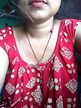 Desi couple305 online show from September 18, 2025, 1:30 am