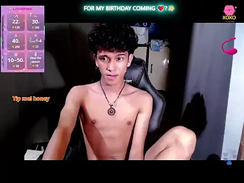 kenbigcockxx online show from November 6, 2025, 5:39 pm