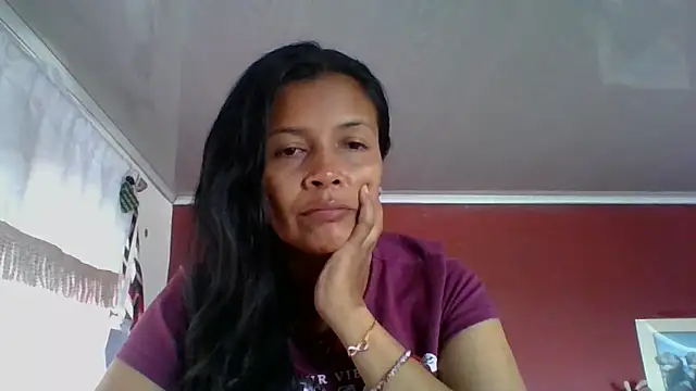 Snapshot of DianaOchoa_ chatting on September 15, 2025, 7:36 pm DianaOchoa online show from September 15, 2025, 7:36 pm