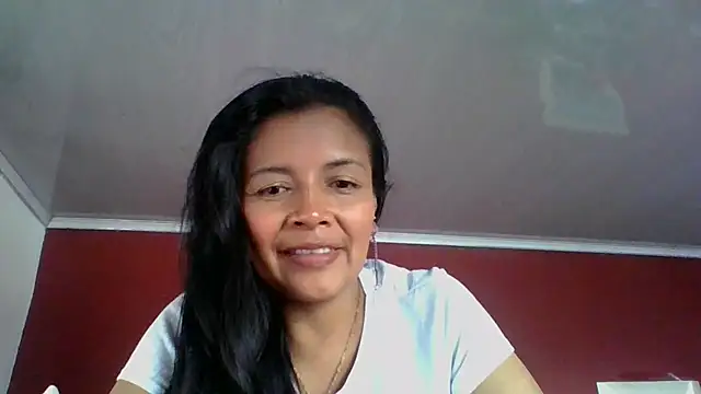 Snapshot of DianaOchoa_ chatting on September 11, 2025, 7:47 pm DianaOchoa online show from September 11, 2025, 7:47 pm