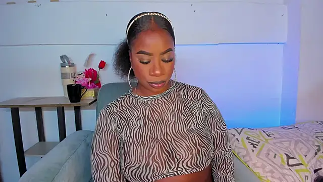 Snapshot of Keily-w chatting on February 14, 2026, 4:23 am Keily-w online show from February 14, 2026, 4:23 am