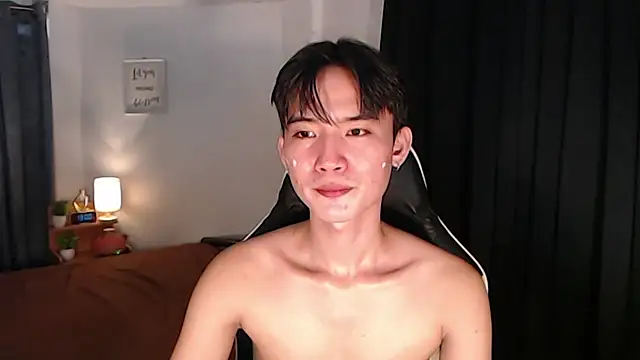 Snapshot of asian_dai chatting on August 2, 2026, 4:55 am asian dai online show from August 2, 2026, 4:55 am