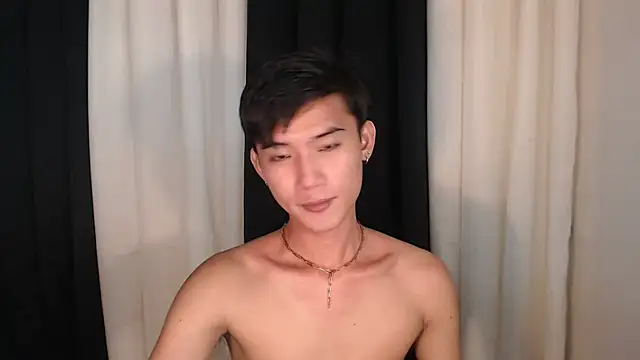 Snapshot of asian_dai chatting on December 17, 2025, 10:09 am asian dai online show from December 17, 2025, 10:09 am