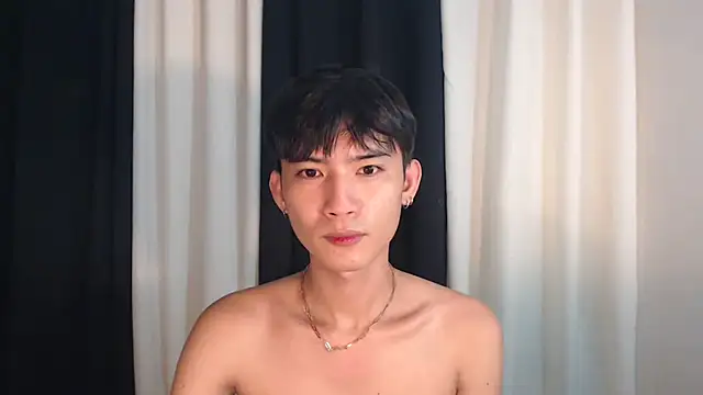 Snapshot of asian_dai chatting on November 7, 2025, 5:17 pm asian dai online show from November 7, 2025, 5:17 pm