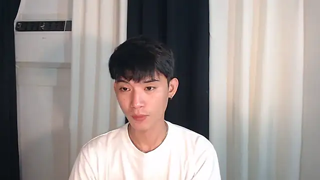 Snapshot of asian_dai chatting on October 23, 2025, 4:33 am asian dai online show from October 23, 2025, 4:33 am