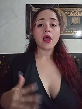 Snapshot of candy__fox_ chatting on October 24, 2025, 12:48 pm candy fox online show from October 24, 2025, 12:48 pm