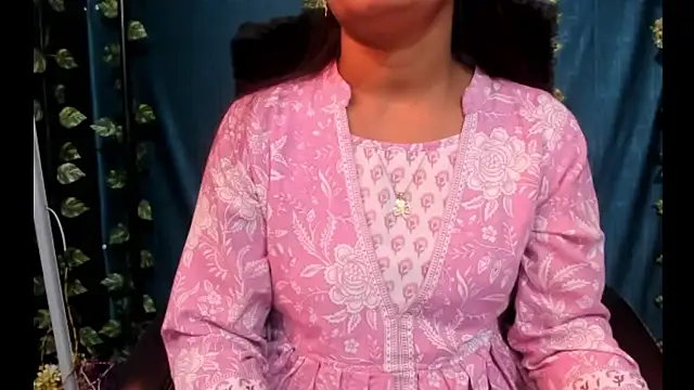 Snapshot of Forever_Love2025 chatting on December 3, 2025, 7:52 am Forever Love2025 online show from December 3, 2025, 7:52 am