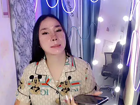 Snapshot of in_yourdreamstarxx chatting on December 21, 2025, 9:15 pm in yourdreamstarxx online show from December 21, 2025, 9:15 pm