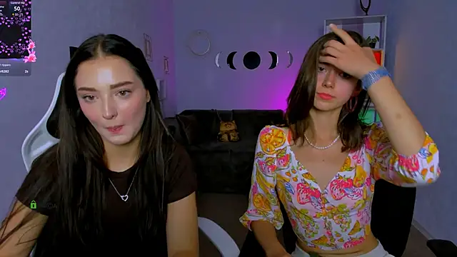 Snapshot of miki-niki chatting on September 23, 2025, 12:34 pm miki-niki online show from September 23, 2025, 12:34 pm