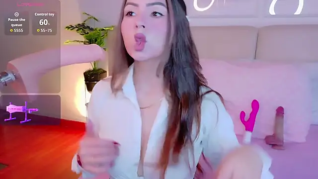 Snapshot of Heraa_Piett chatting on October 21, 2025, 12:04 pm Heraa Piett online show from October 21, 2025, 12:04 pm