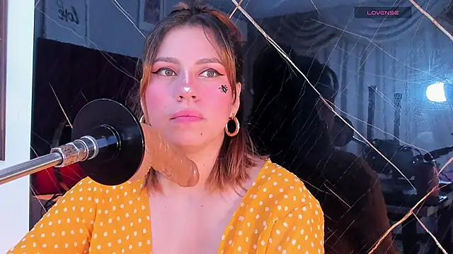 Snapshot of abby_blond_ chatting on October 10, 2025, 12:17 pm abby blond online show from October 10, 2025, 12:17 pm