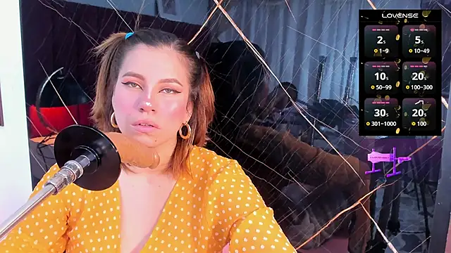 Snapshot of abby_blond_ chatting on October 24, 2025, 12:26 pm abby blond online show from October 24, 2025, 12:26 pm