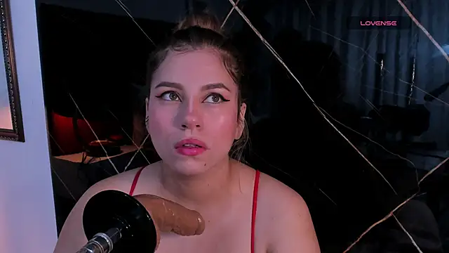 Snapshot of abby_blond_ chatting on November 18, 2025, 1:25 pm abby blond online show from November 18, 2025, 1:25 pm