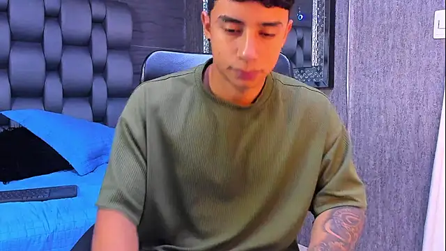 jaze bradley online show from November 5, 2025, 11:35 am