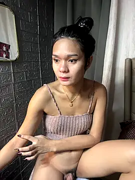 yourlovingperlita69 online show from December 14, 2025, 2:33 pm