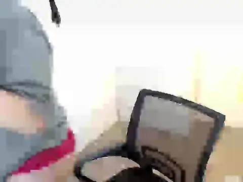 Snapshot of holly_tabby chatting on September 18, 2025, 8:45 pm holly tabby online show from September 18, 2025, 8:45 pm