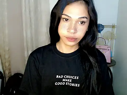 Snapshot of Annaloula chatting on February 8, 2026, 2:20 am Annaloula online show from February 8, 2026, 2:20 am