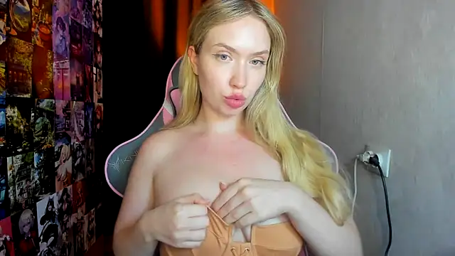 Snapshot of NicoleRiccii chatting on September 8, 2025, 7:35 pm NicoleRiccii online show from September 8, 2025, 7:35 pm