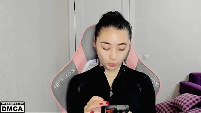 MeilideQian1 online show from October 24, 2025, 11:53 am