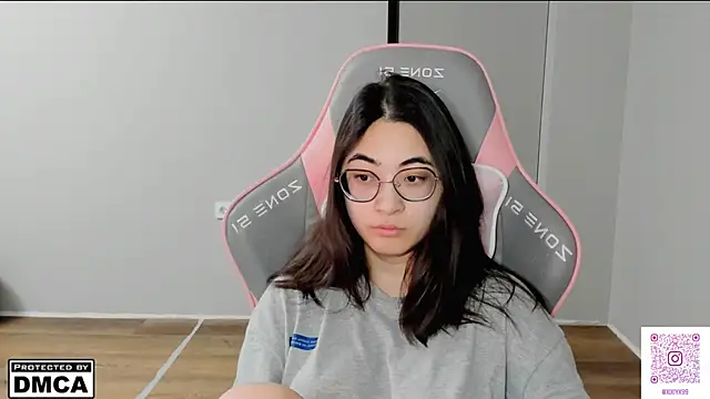 Snapshot of MeilideQian1 chatting on February 23, 2026, 3:52 am MeilideQian1 online show from February 23, 2026, 3:52 am