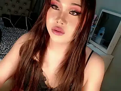 Snapshot of tatania_fox chatting on September 17, 2025, 9:06 pm tatania fox online show from September 17, 2025, 9:06 pm