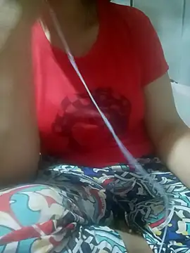 Snapshot of jienrrr chatting on July 8, 2026, 11:44 am jienrrr online show from July 8, 2026, 11:44 am
