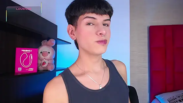 Snapshot of Ezra_Storm chatting on January 10, 2026, 4:30 am Ezra Storm online show from January 10, 2026, 4:30 am