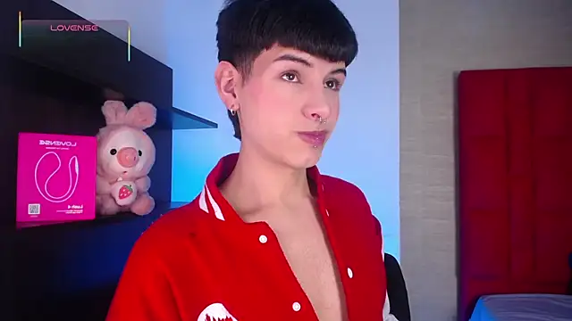 Snapshot of Ezra_Storm chatting on January 9, 2026, 4:30 am Ezra Storm online show from January 9, 2026, 4:30 am