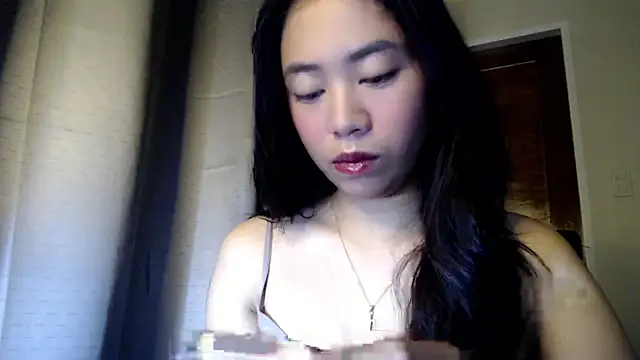 Snapshot of candycrushyyy chatting on October 22, 2025, 10:08 pm candycrushyyy online show from October 22, 2025, 10:08 pm