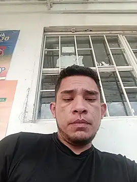 Andreshot911 online show from October 25, 2025, 9:04 pm