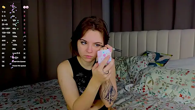 PolIyBowman online show from October 5, 2025, 3:14 pm