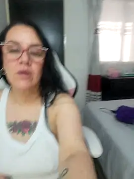 sweet adele  online show from April 15, 2026, 4:11 pm