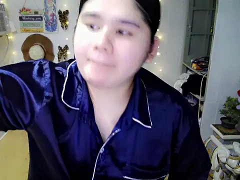 skinnygirl 69 online show from October 16, 2025, 4:54 am