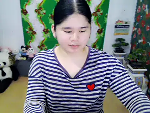 skinnygirl 69 online show from December 4, 2025, 4:50 pm