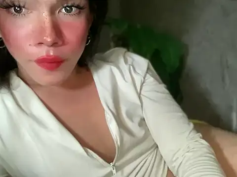 Snapshot of Misselliefayexxx chatting on May 26, 2026, 11:30 am Misselliefayexxx online show from May 26, 2026, 11:30 am