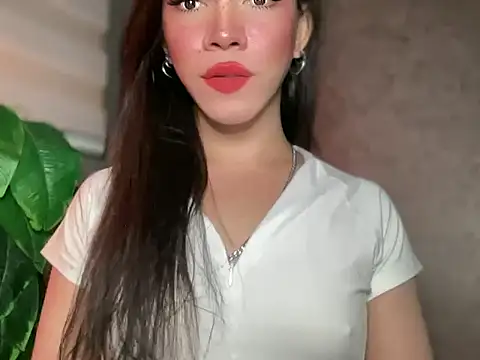 Snapshot of Misselliefayexxx chatting on May 29, 2026, 11:44 pm Misselliefayexxx online show from May 29, 2026, 11:44 pm