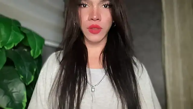 Snapshot of Misselliefayexxx chatting on June 7, 2026, 7:46 am Misselliefayexxx online show from June 7, 2026, 7:46 am