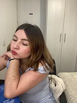 Snapshot of ADHARAMILLER__1111 chatting on September 9, 2025, 12:21 am ADHARAMILLER 1111 online show from September 9, 2025, 12:21 am