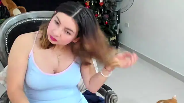 Snapshot of ADHARAMILLER__1111 chatting on December 15, 2025, 2:06 am ADHARAMILLER 1111 online show from December 15, 2025, 2:06 am