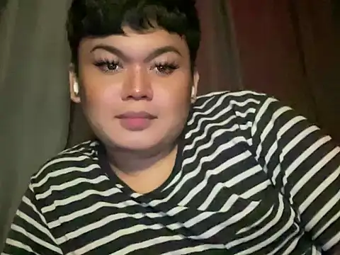 RedHead Thalia online show from January 12, 2026, 10:14 pm