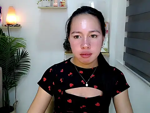 Snapshot of kimbratx chatting on February 5, 2026, 11:00 pm kimbratx online show from February 5, 2026, 11:00 pm