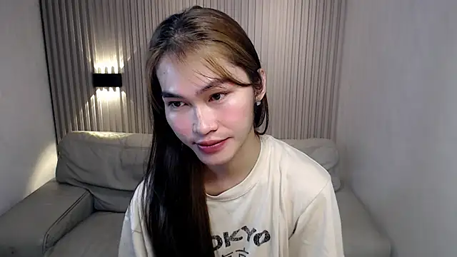 Snapshot of lovelychanel69xx chatting on December 4, 2025, 10:31 pm lovelychanel69xx online show from December 4, 2025, 10:31 pm