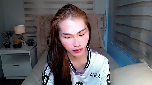 Snapshot of lovelychanel69xx chatting on October 17, 2025, 10:55 pm lovelychanel69xx online show from October 17, 2025, 10:55 pm