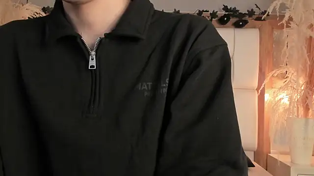 Daphne And Roger online show from January 7, 2026, 11:04 am