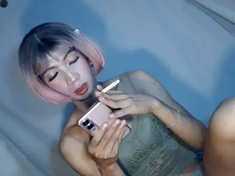 xyourdreamtrans online show from February 5, 2026, 4:30 am