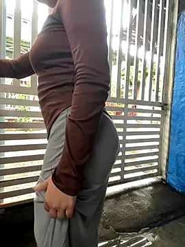 FishingGirl online show from November 1, 2025, 4:52 am