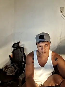 Snapshot of mr_dave chatting on May 15, 2026, 4:27 pm mr dave online show from May 15, 2026, 4:27 pm